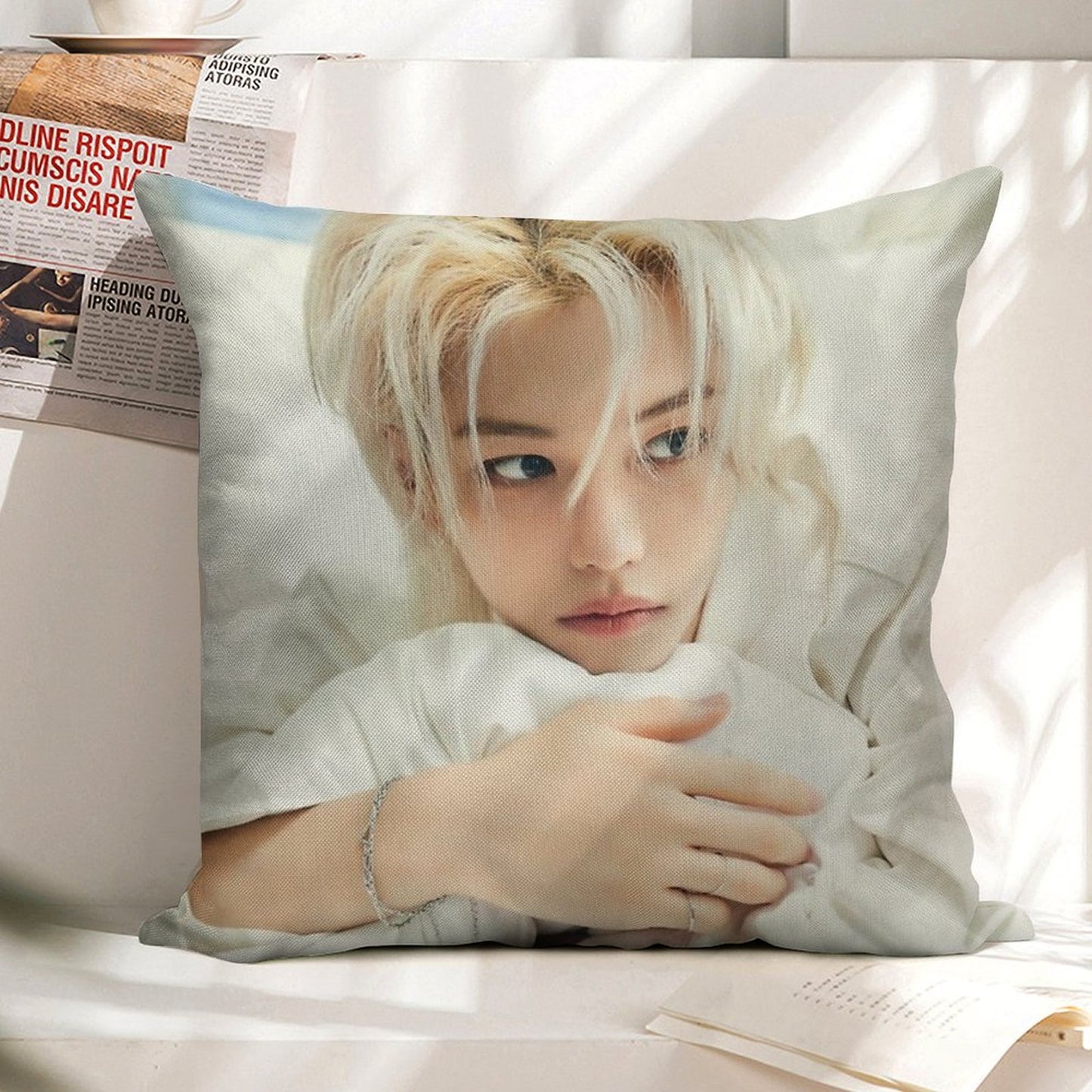 Lee Felix Stray Kids - 2024 Season's Greetings 'Perfect Day with SKZ' (Teaser Images - Individual) Linen Throw Pillow Cover