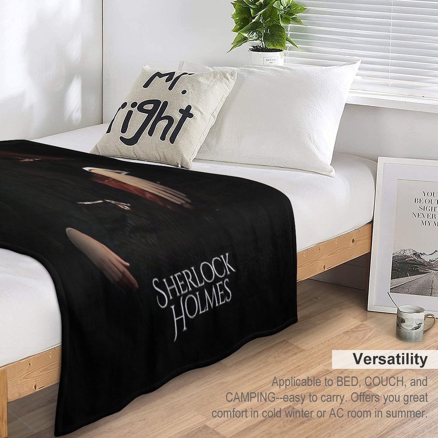 Sherlock Holmes Jeremy Brett - By The Lamplight Throw Blanket