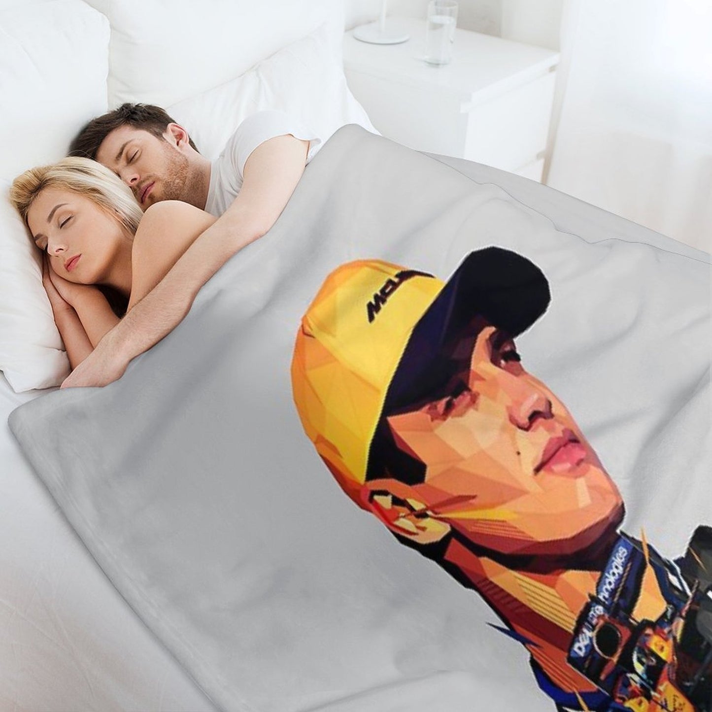 Lando Norris Low Poly V2 Throw Blanket