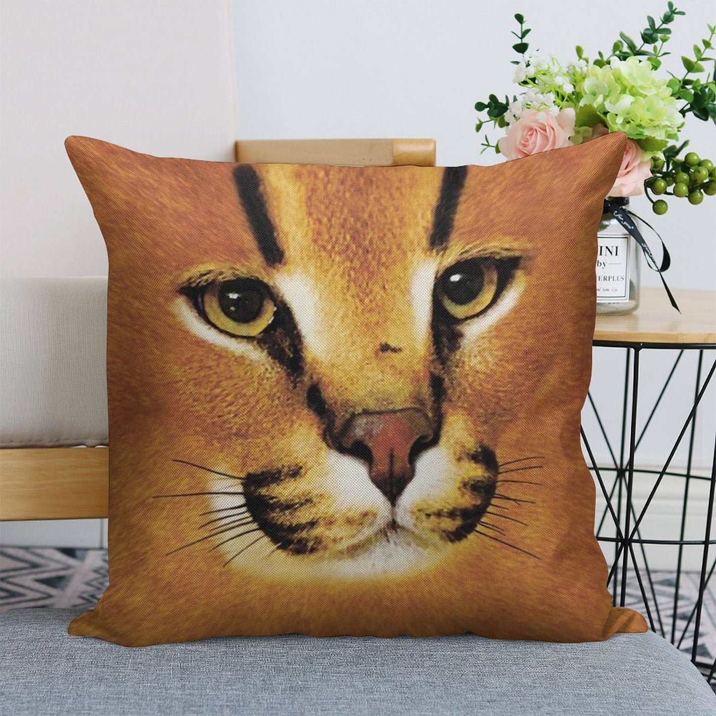Big Floppa Face Linen Throw Pillow Cover