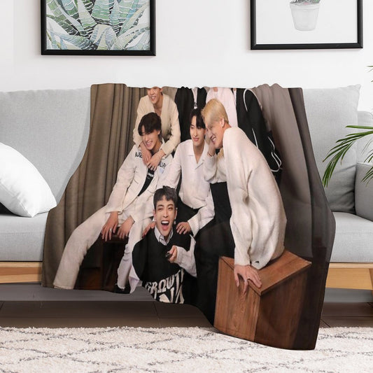 Ateez Anniversary Throw Blanket