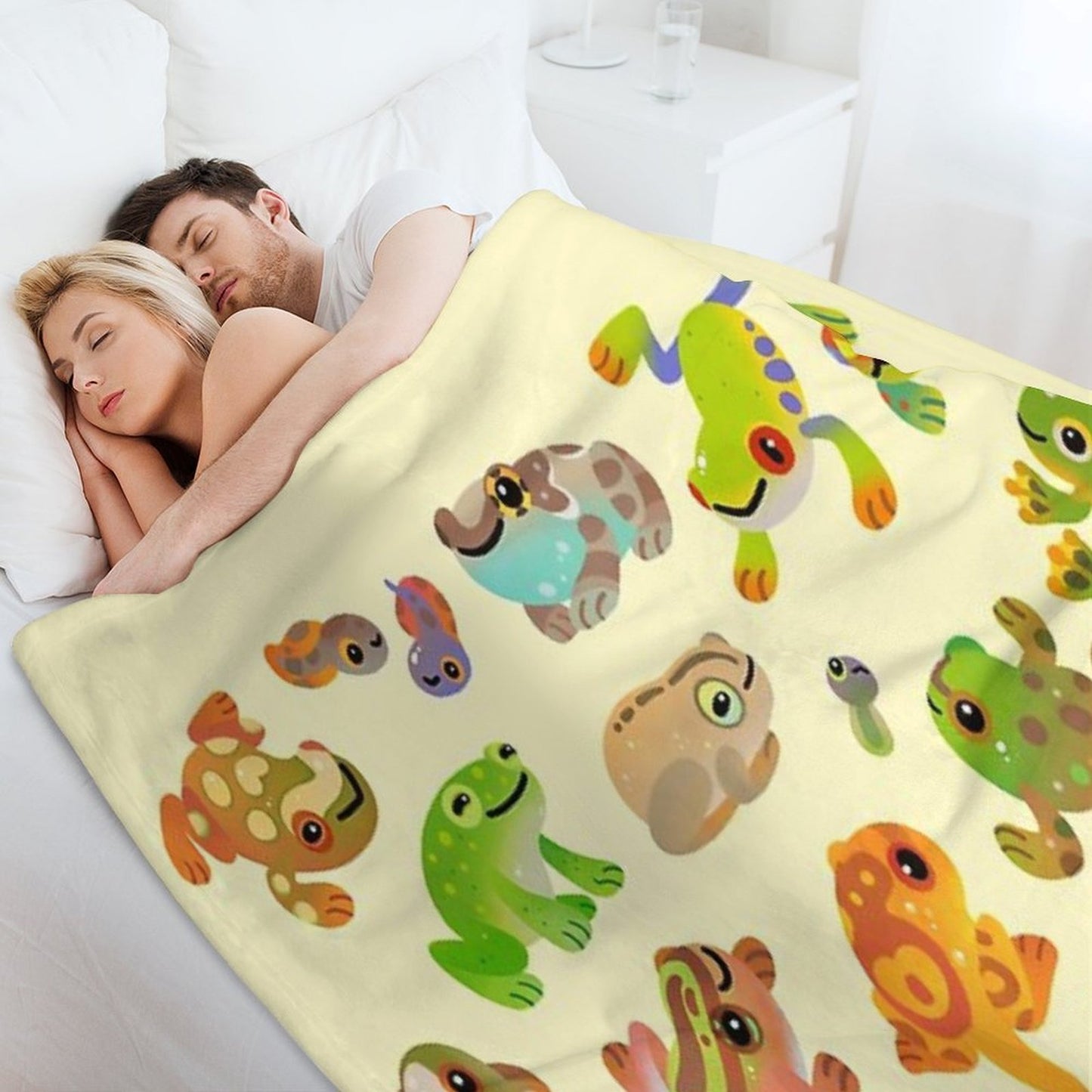 Tree Frog Throw Blanket