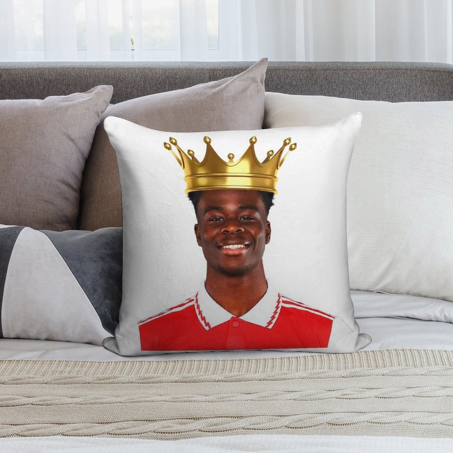 King Bukayo Saka Soft Anti-Pilling Throw Pillow