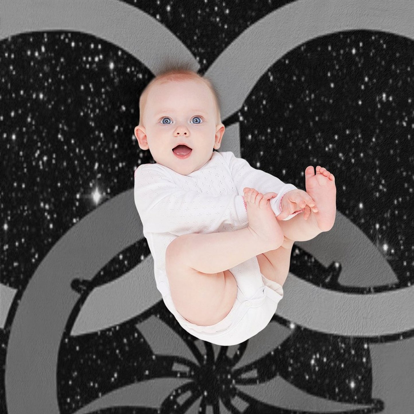 Wheel of Time - Tel'aran'rhiod And Symbols - Black And White Throw Blanket