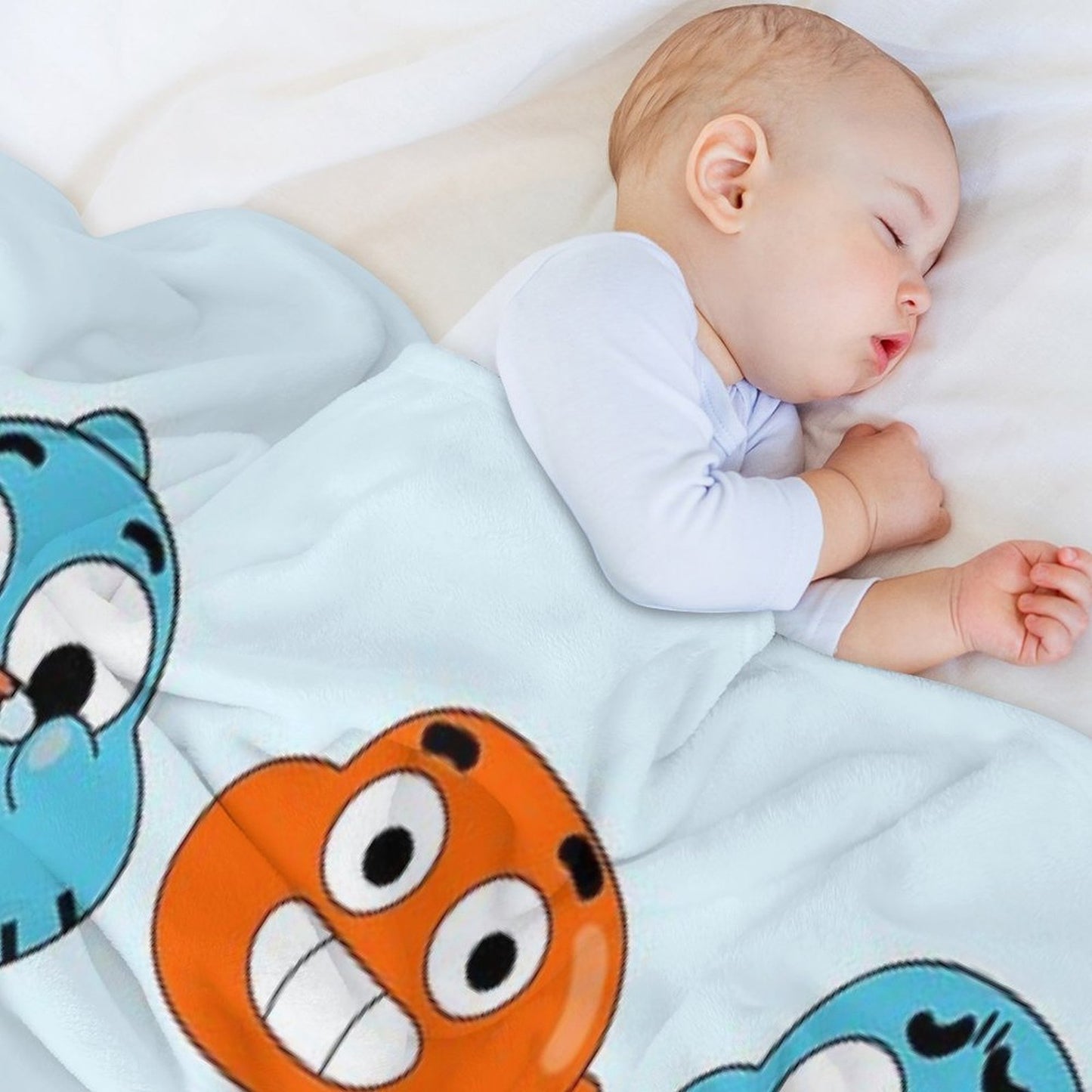 The Amazing World of Gumball™, Gumball & Darwin Faces Features Throw Blanket