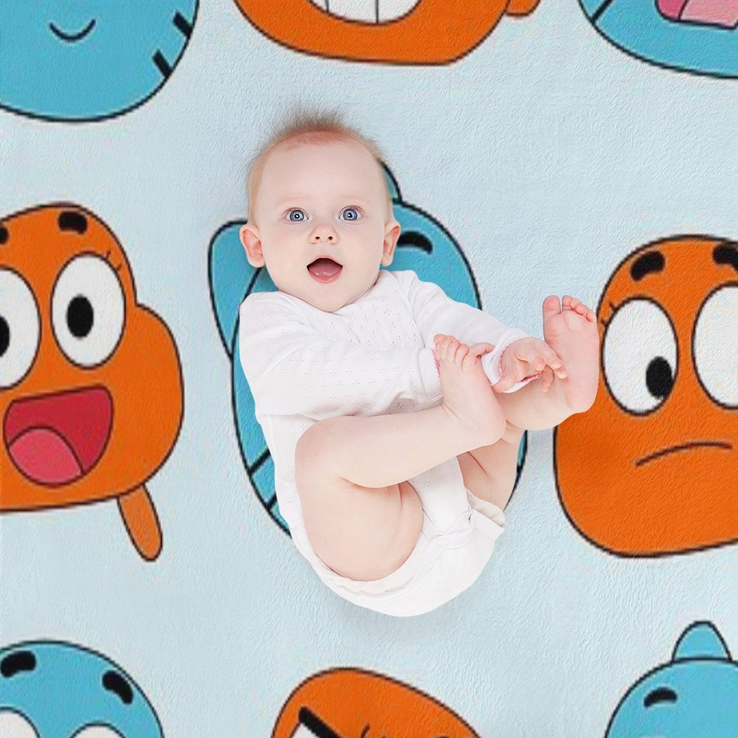 The Amazing World of Gumball™, Gumball & Darwin Faces Features Throw Blanket