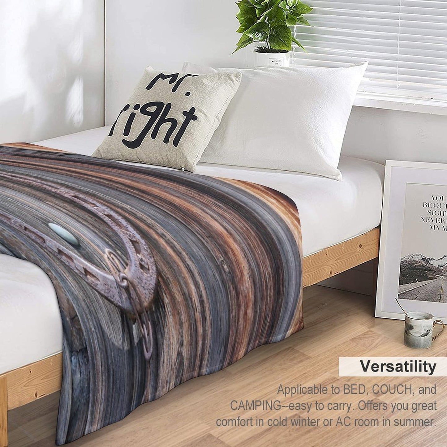 Distressed Barn Wood Rustic Equestrian Horseshoe Throw Blanket