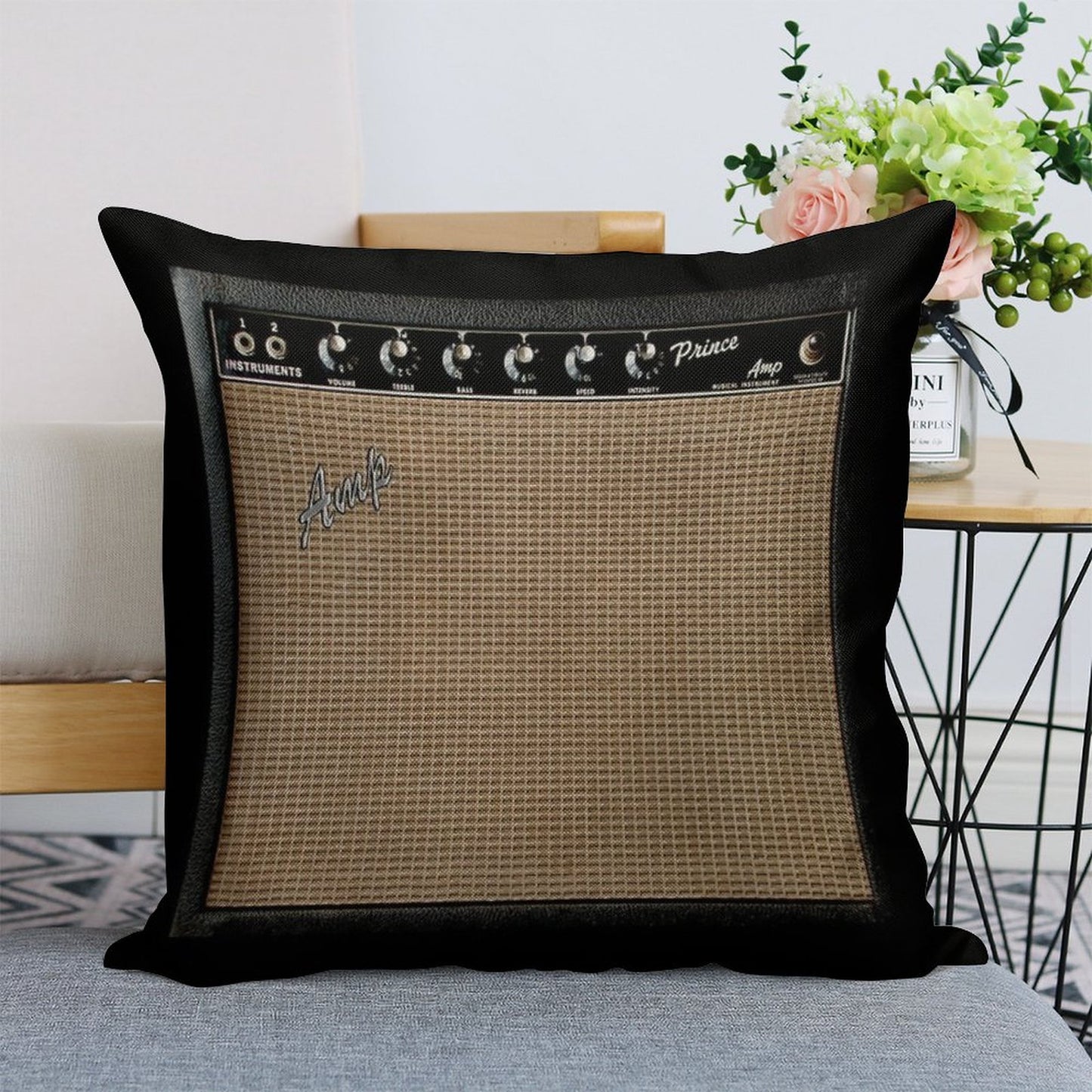 Guitar AmplifierAmp Great for MusicianGuitar Player! Linen Throw Pillow Cover