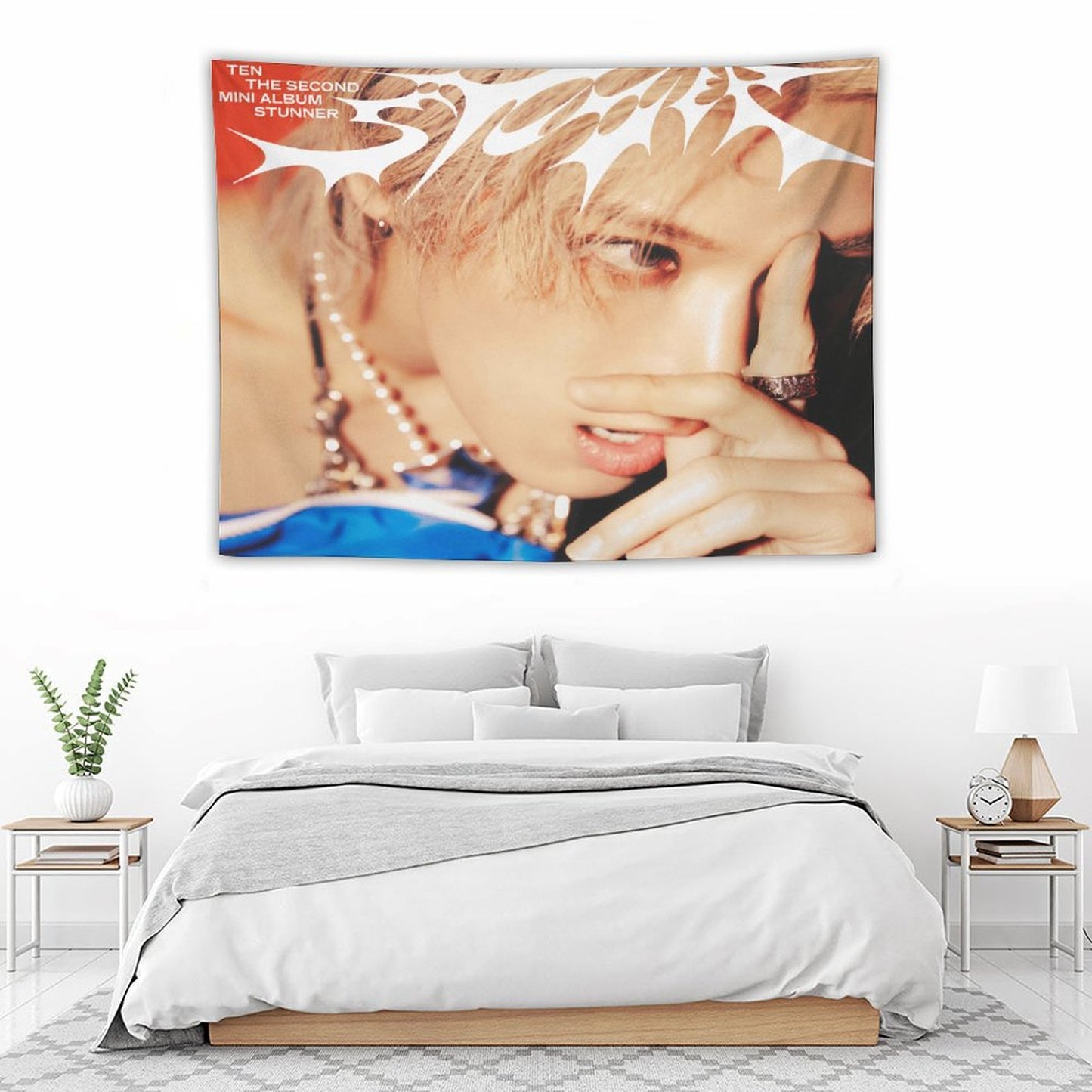 STUNNER Tapestry