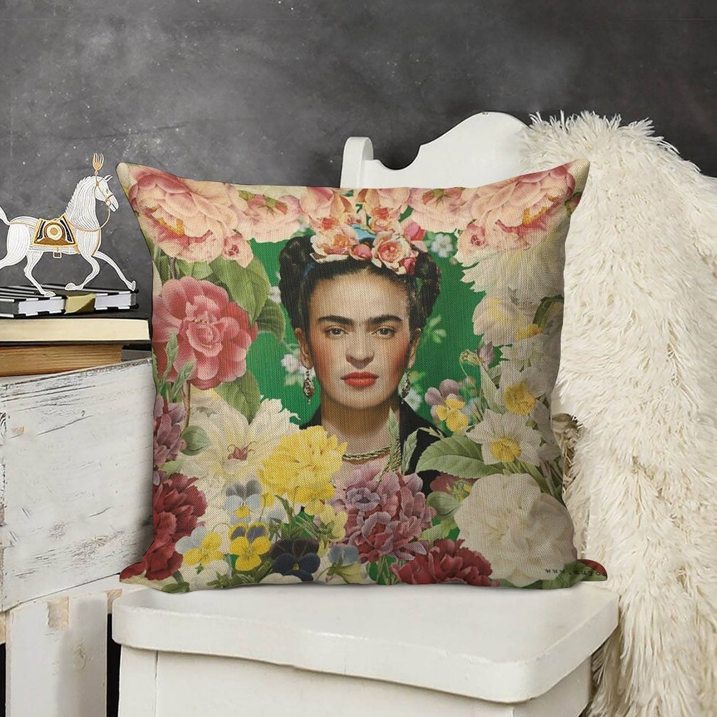 Frida Kahlo IV Linen Throw Pillow Cover