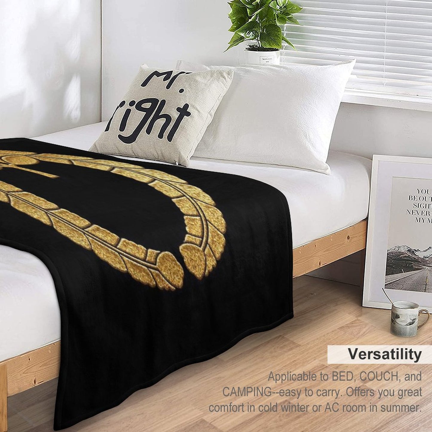 Sagari Fuji Kamon in Gold Seal Throw Blanket