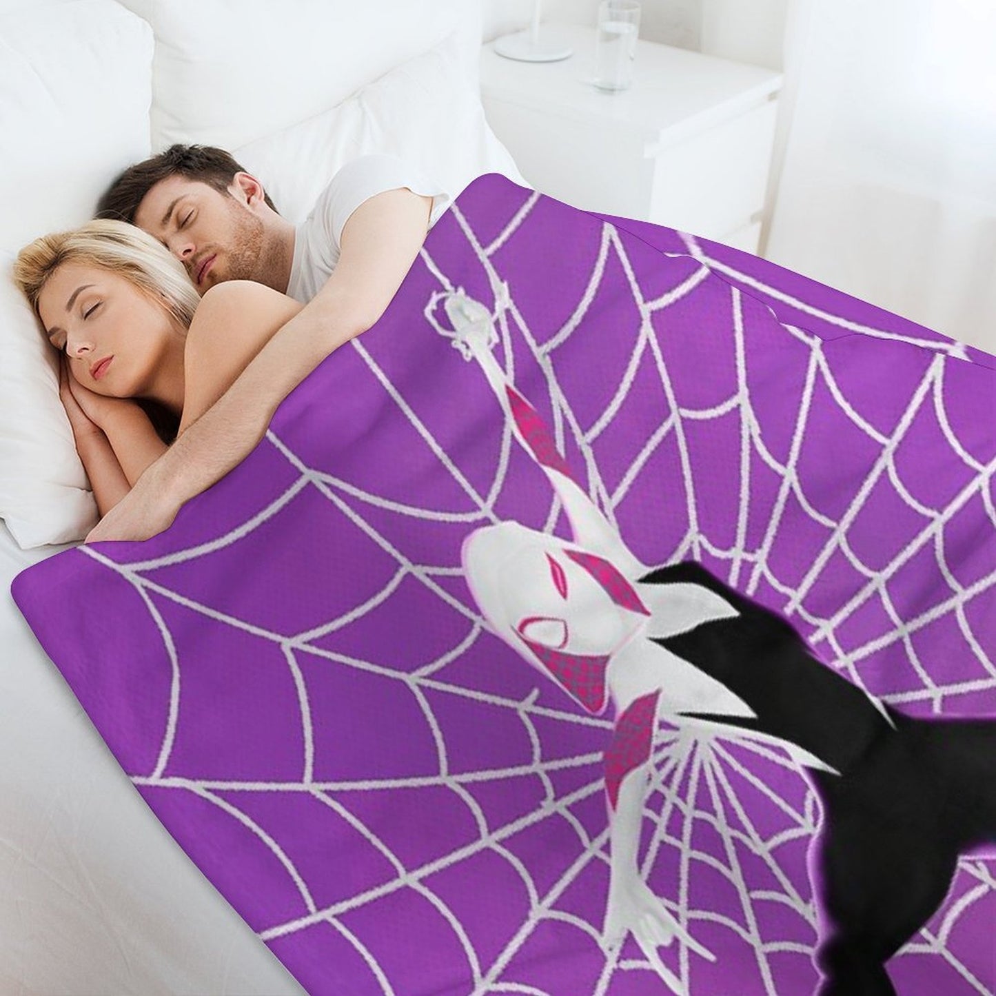 Spider Gwen Loves You Throw Blanket