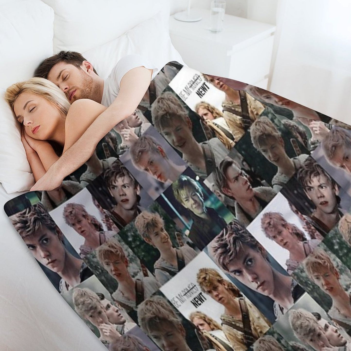 Newt Throw Blanket