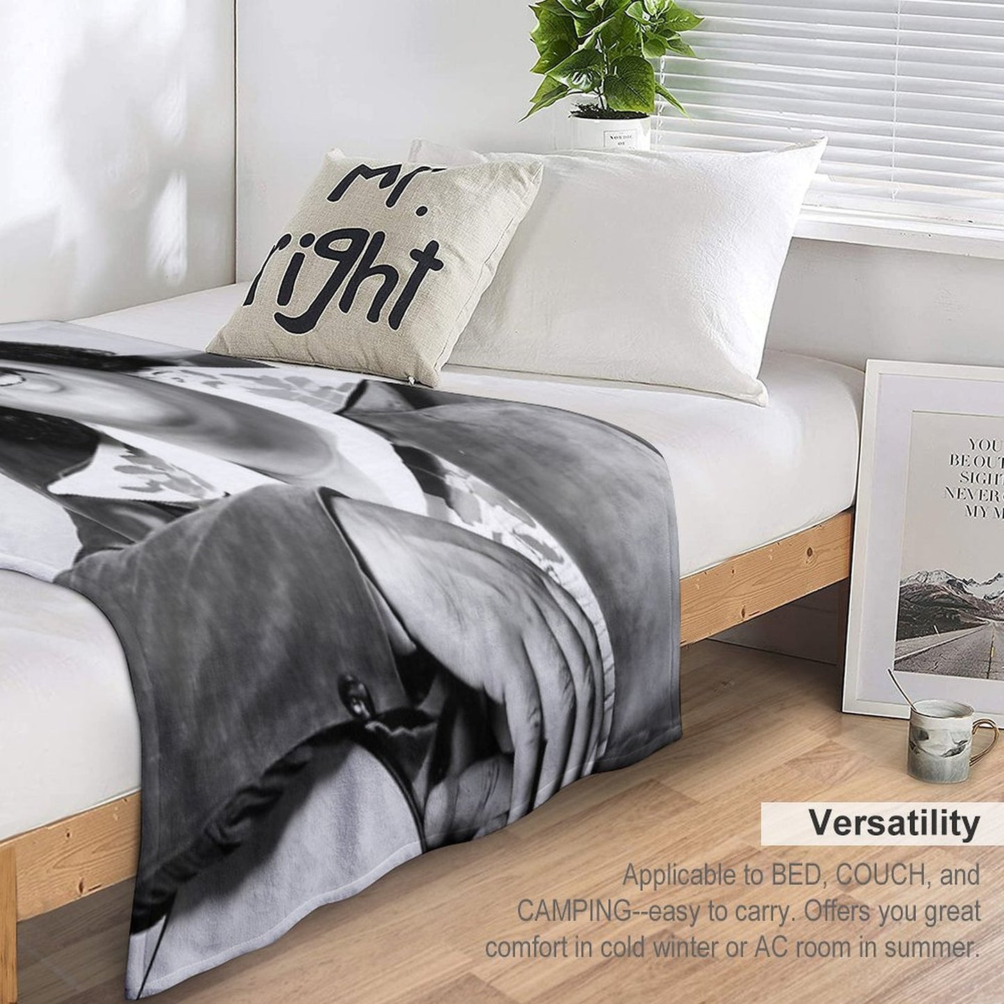 Freddy Fender BW Throw Blanket