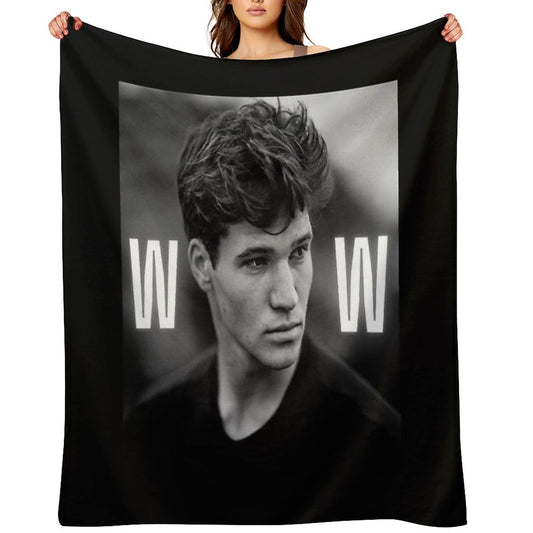 Wincent Weiss Throw Blanket