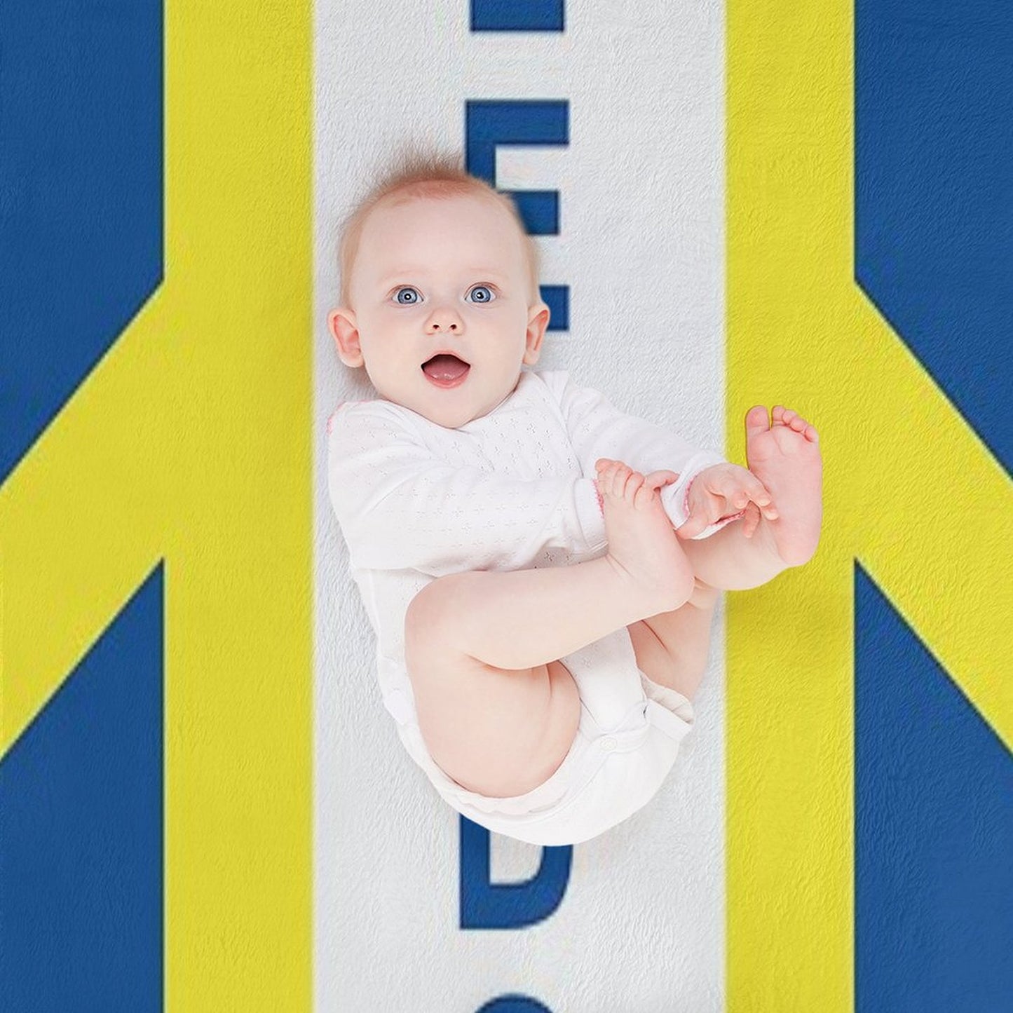 Leeds United Throw Blanket