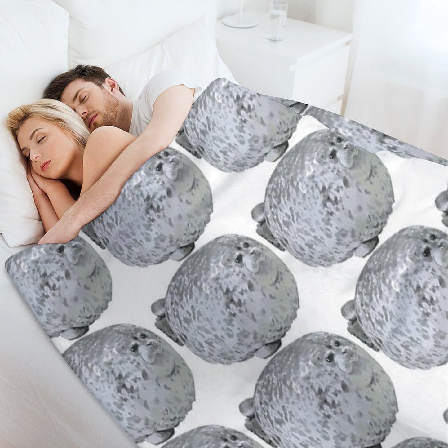 Cute Little Chonky Seal Throw Blanket