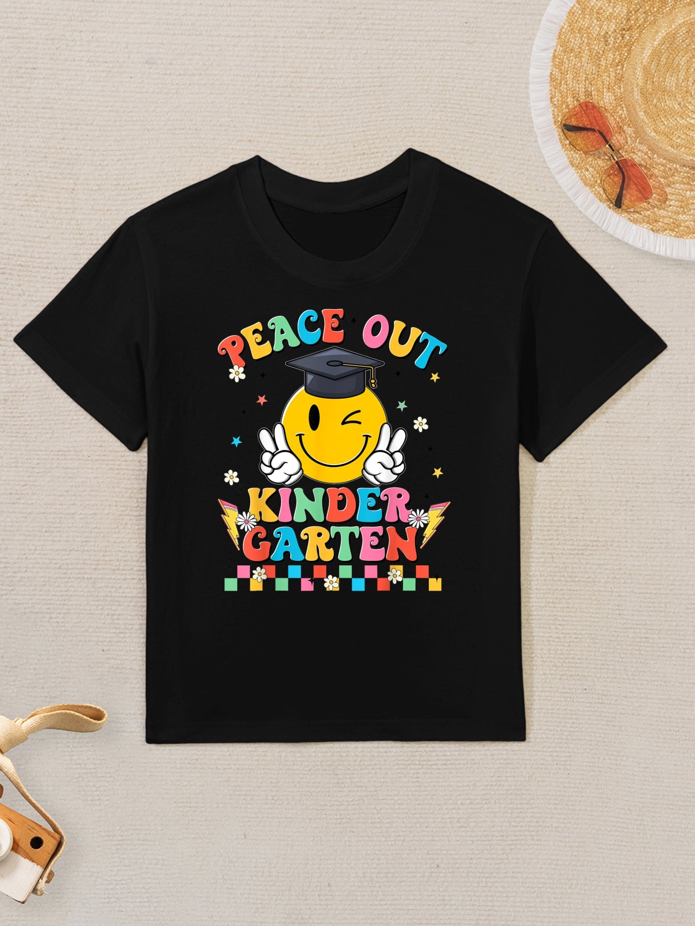 Peace Out Kindergarten Graduation Last Day Teachers Boys Gir Kids T-Shirt