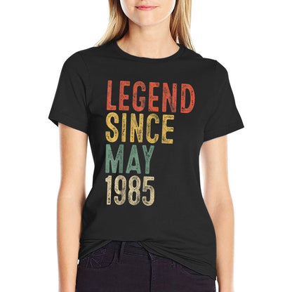 Legend 1985 40th Birthday Gifts for Men Women 40 Year Old T-Shirt