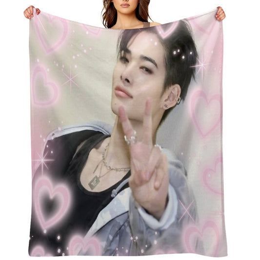 Kpop Enhypen Niki Pink Hearts Throw Blanket