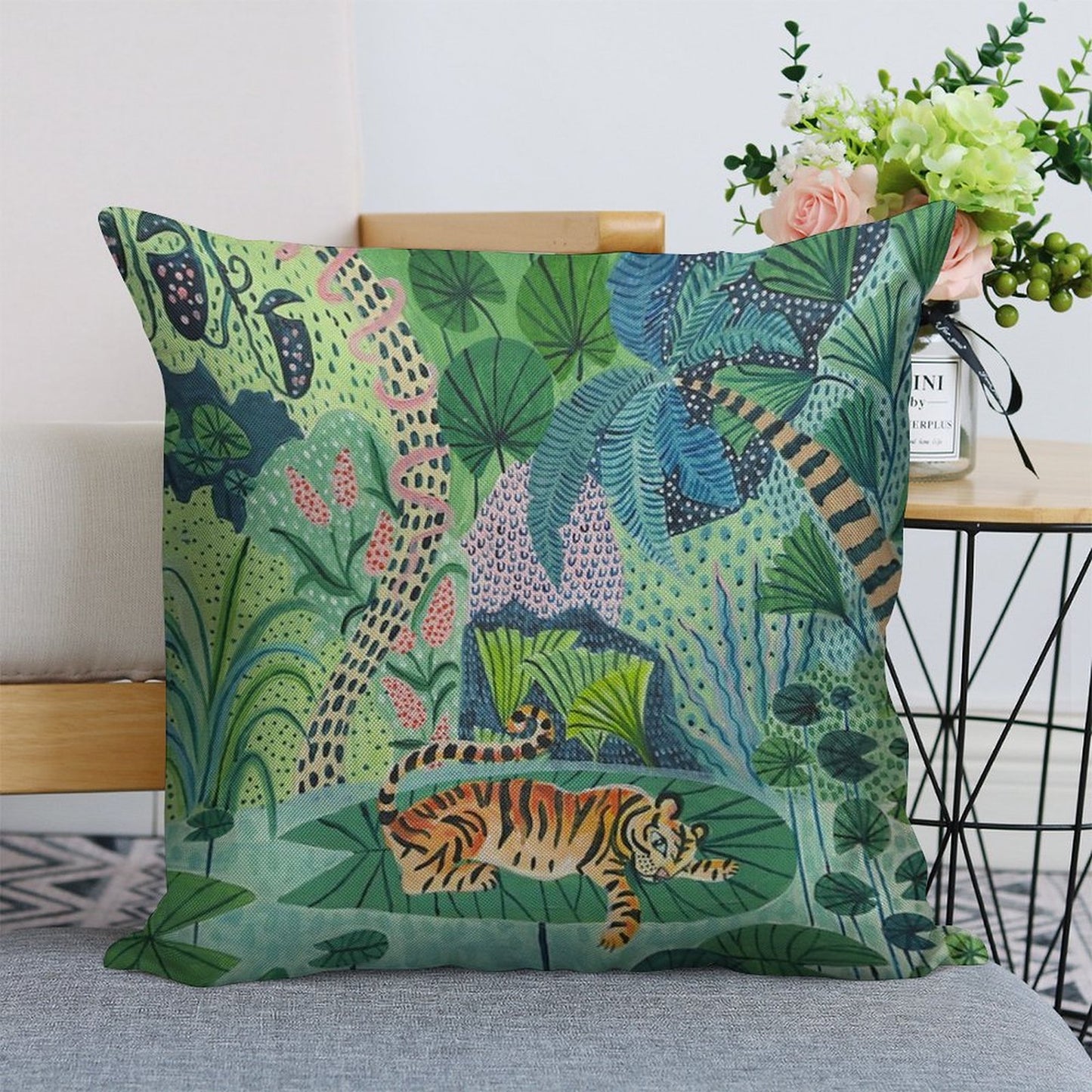 Jungle Tiger Linen Throw Pillow Cover