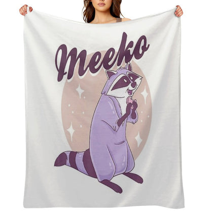 Lovely Cute Animal Is Eating in The Funny Mood Throw Blanket