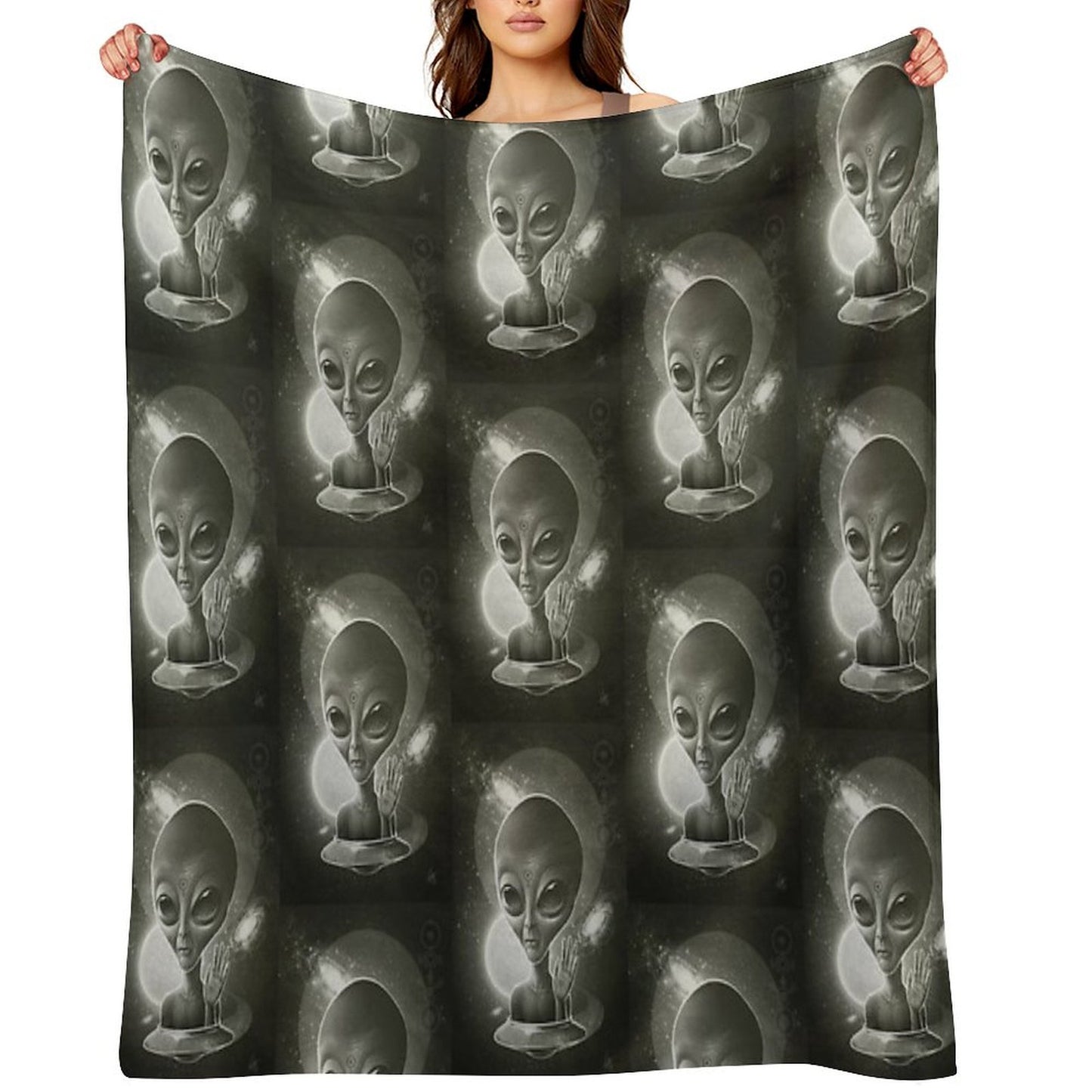 Alien II Throw Blanket