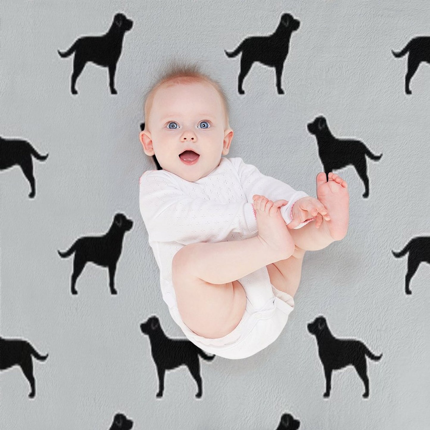 Black Labrador Retriever Silhouette(s) Throw Blanket