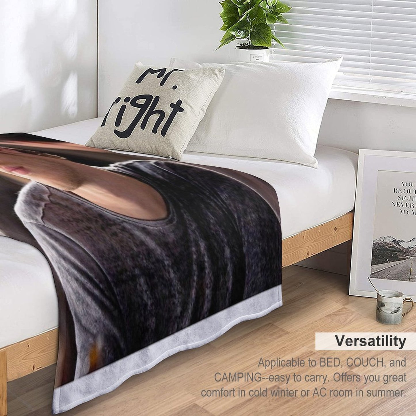 Klaus Mikaelson Throw Blanket