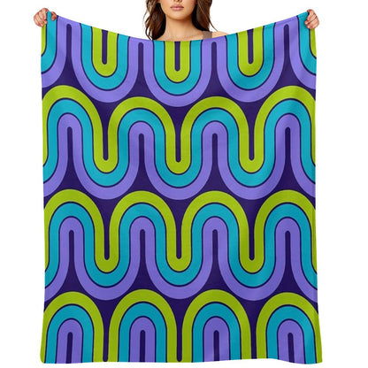 Retro Geometric Gradient Design 841 Throw Blanket