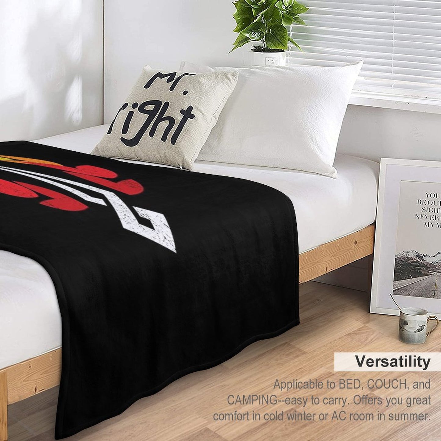 Hades Symbol T-Shirt Throw Blanket