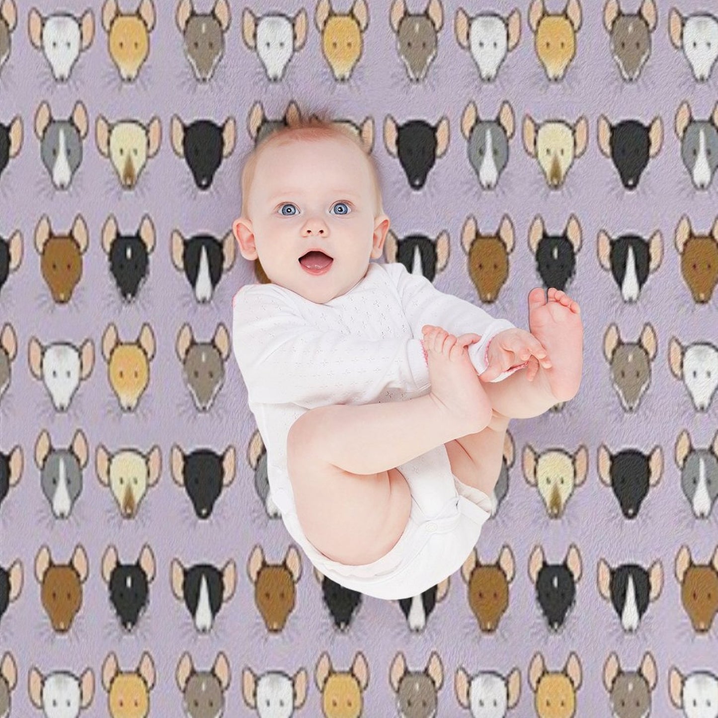 Ratty Faces Throw Blanket