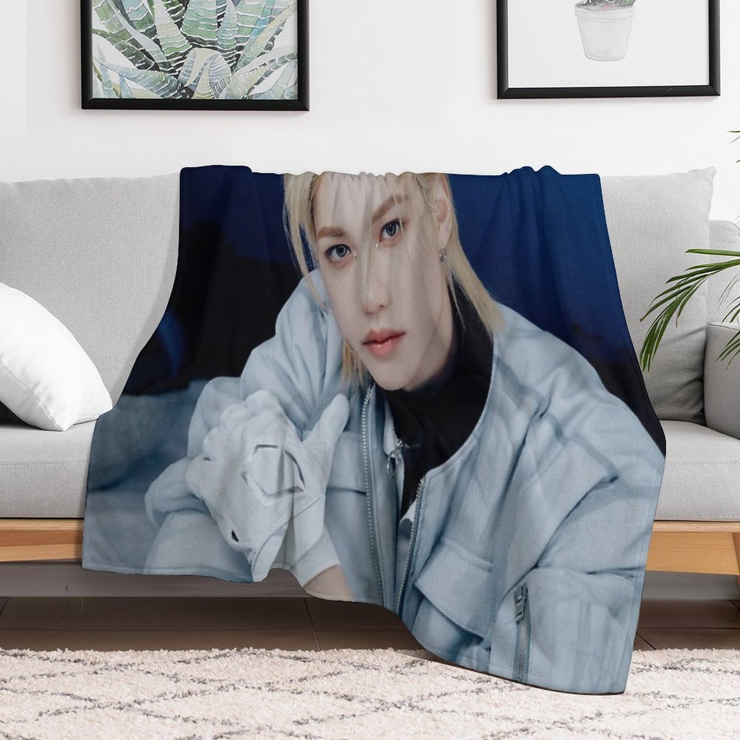 STRAY KIDS FELIX Throw Blanket