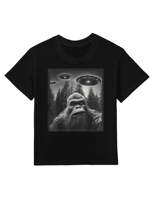 CAT Funny Graphic For Men Women Bigfoot Sasquatch Alien UFO Kids T-Shirt
