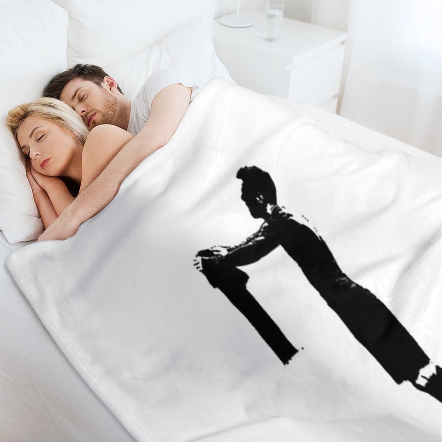 Lionel Messi Against Bernabeu Throw Blanket