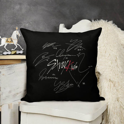 Stray Kids OT8 - Logo with Signatures (black) Linen Throw Pillow Cover