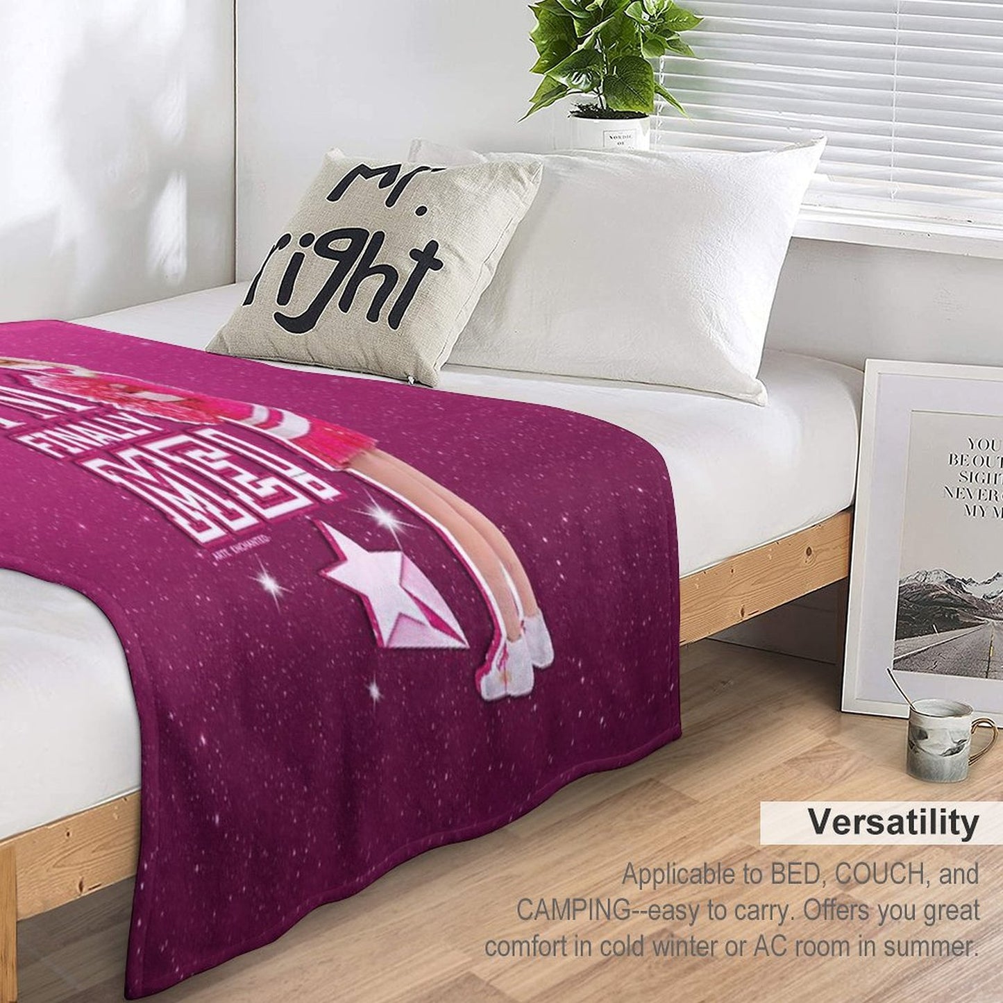 Zombies 3 - Addison I'm Finally Me Pink Glitter Throw Blanket
