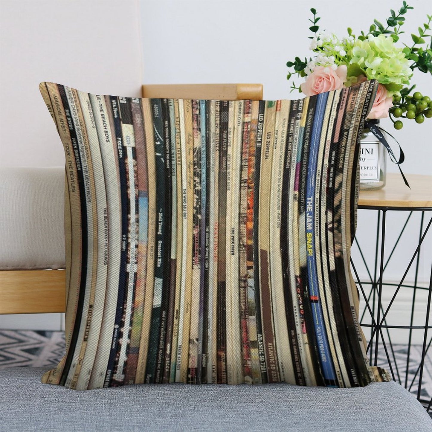 Classic Rock 2  Vinyl Records Linen Throw Pillow Cover