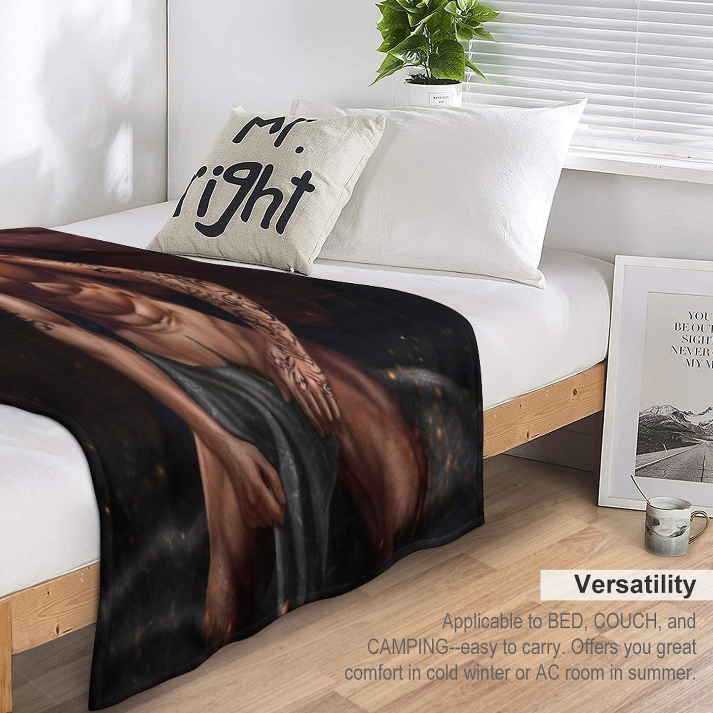 Rhysand from A Court Of Thorns And Roses  II Throw Blanket