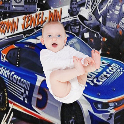 Kyle Larson Throw Blanket