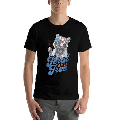 Feral & Free Funny Patriotic Racoon Feral And Free 4th July  Lightweight T-Shirt