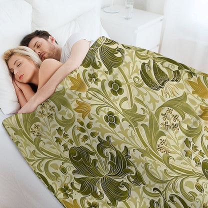 William Morris - Honeysucklea 'No,02. Throw Blanket
