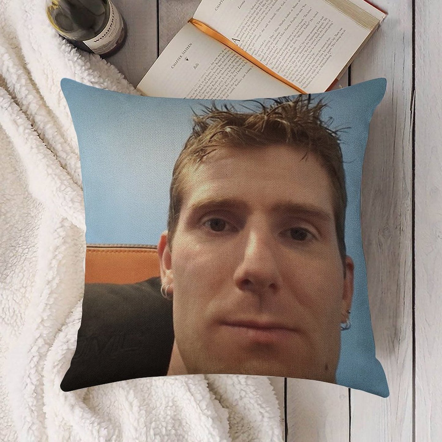 Linus Tech Tips Linen Throw Pillow Cover