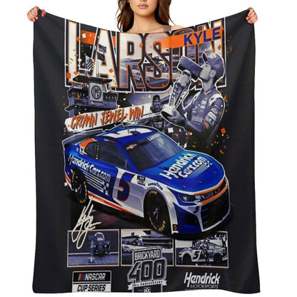 Kyle Larson Throw Blanket