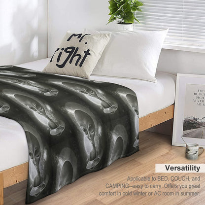 Alien II Throw Blanket