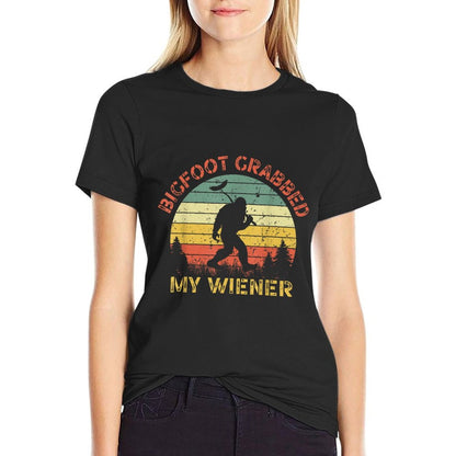Funny Retro Bigfoot, Bigfoot Grabbed My Wiener Design T-Shirt