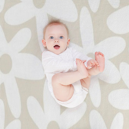 Daisy Time Floral Pattern in White And Beige Throw Blanket