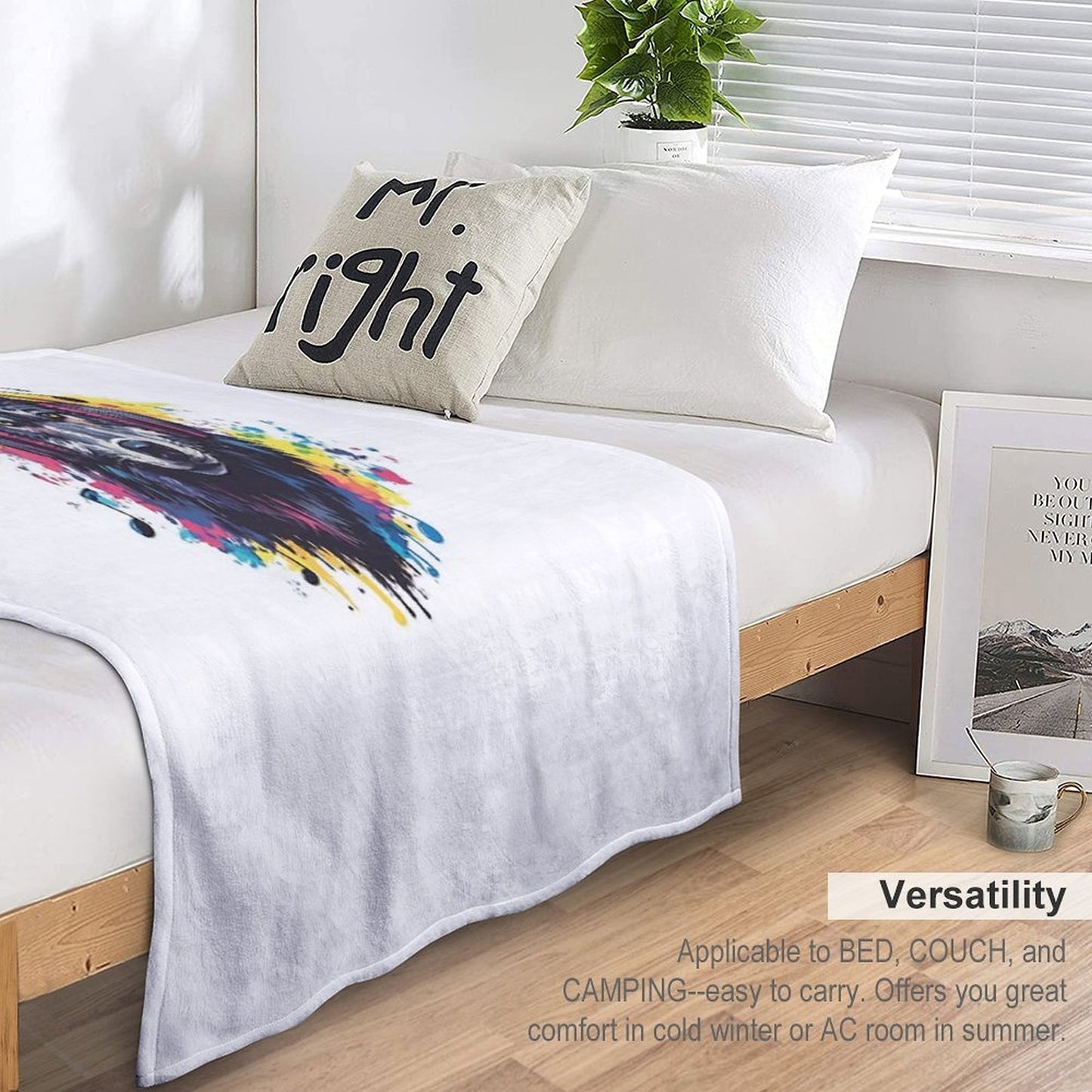 Wolf with Headphones - Cool Music Lover Design Throw Blanket