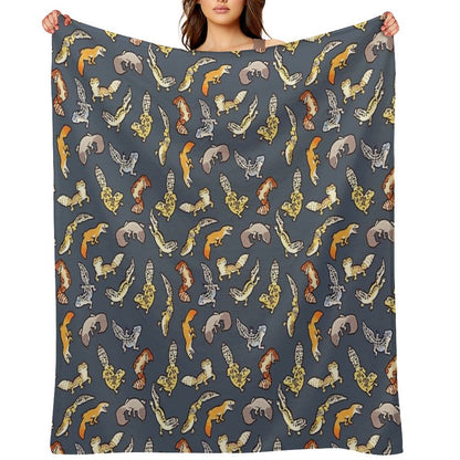 Chub Geckos in Dark Grey Throw Blanket