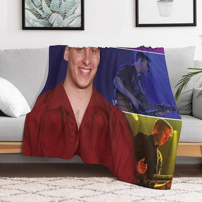 George Tour 2021 Ezra Concert Kokbisa Throw Blanket